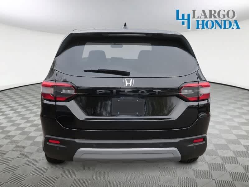 new 2025 Honda Pilot car, priced at $43,950