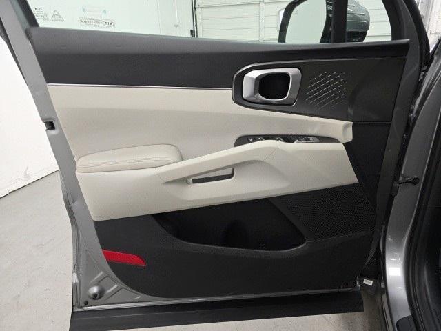 used 2022 Kia Sorento Hybrid car, priced at $31,601