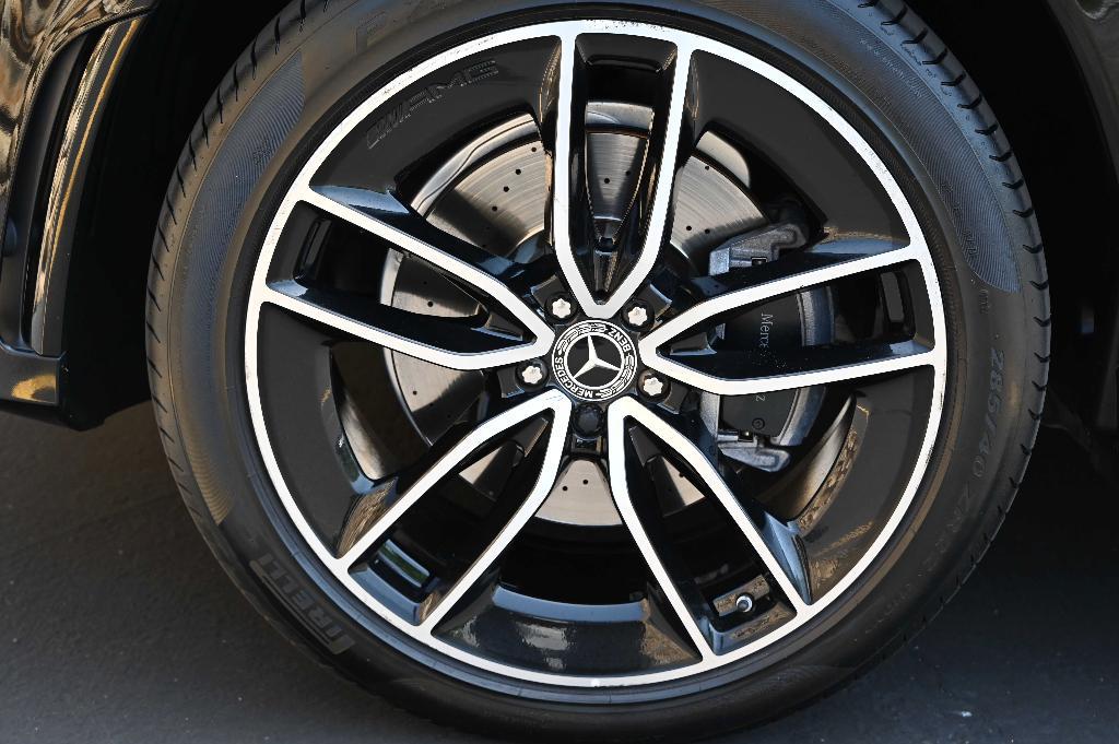 used 2020 Mercedes-Benz GLE 580 car, priced at $51,995