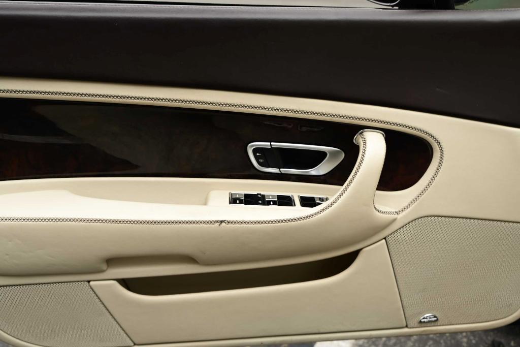 used 2009 Bentley Continental GTC car, priced at $49,995