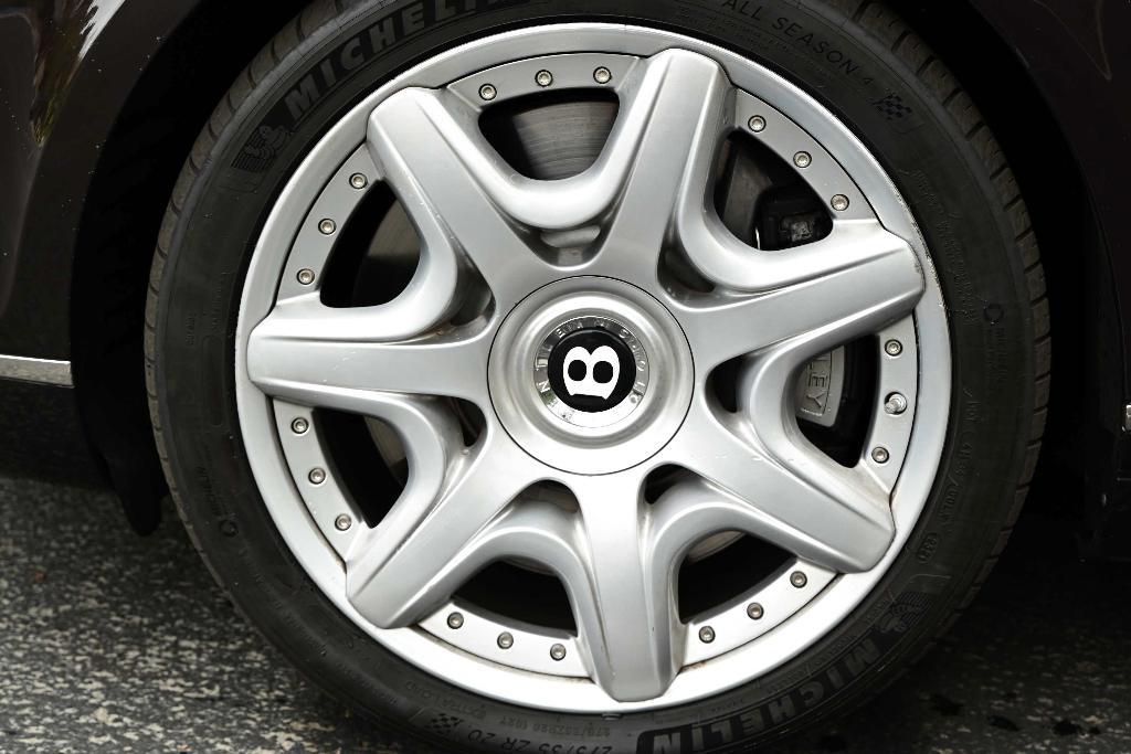 used 2009 Bentley Continental GTC car, priced at $49,995