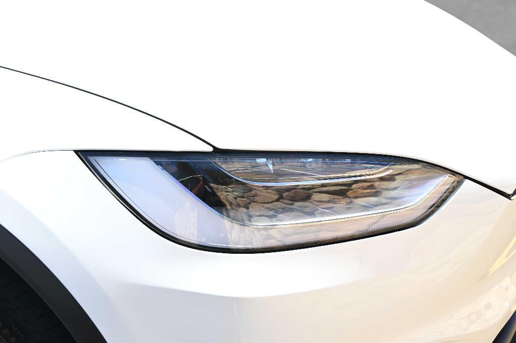 used 2020 Tesla Model X car, priced at $39,500