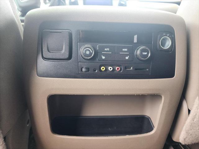 used 2015 GMC Yukon XL car, priced at $23,798