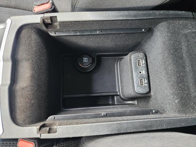 used 2019 Chrysler 300 car
