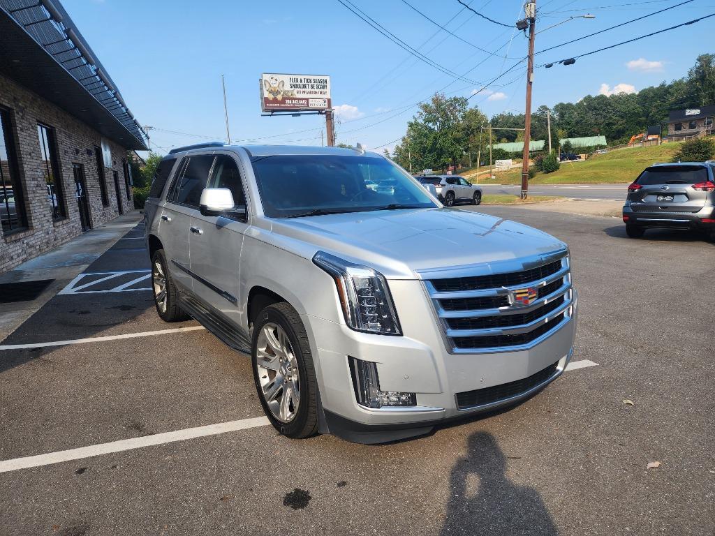 used 2016 Cadillac Escalade car, priced at $23,998