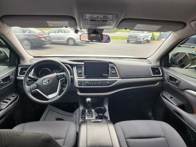 used 2018 Toyota Highlander car, priced at $22,797