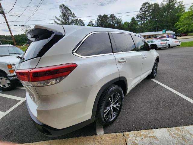 used 2018 Toyota Highlander car, priced at $22,797