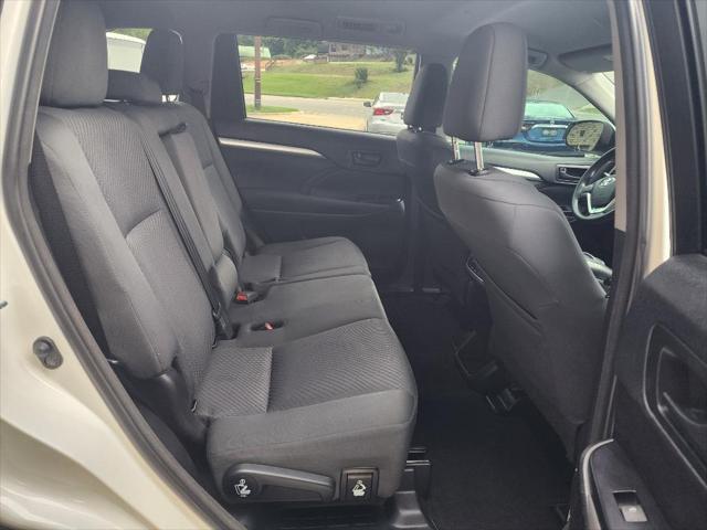 used 2018 Toyota Highlander car, priced at $22,797