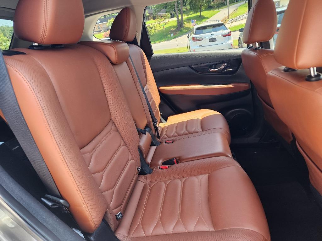 used 2018 Nissan Rogue car, priced at $13,567