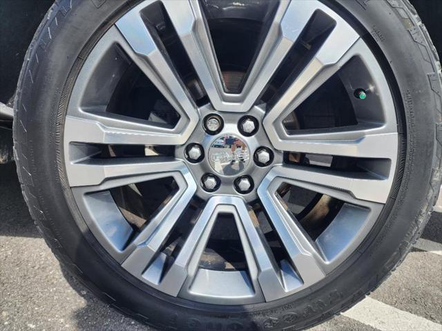used 2018 GMC Yukon XL car, priced at $23,748