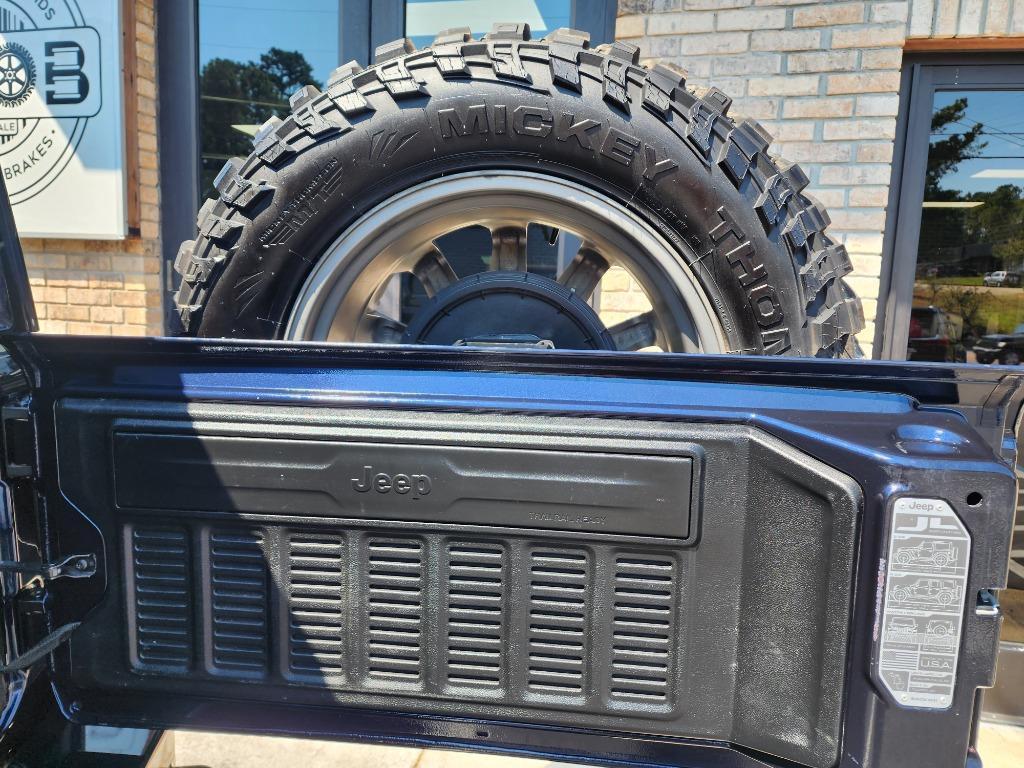 used 2021 Jeep Wrangler car, priced at $35,991