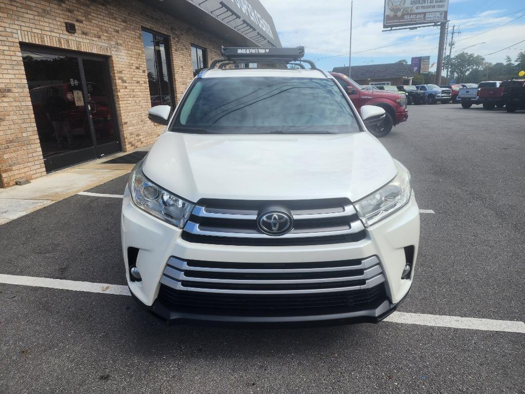 used 2019 Toyota Highlander car, priced at $21,029