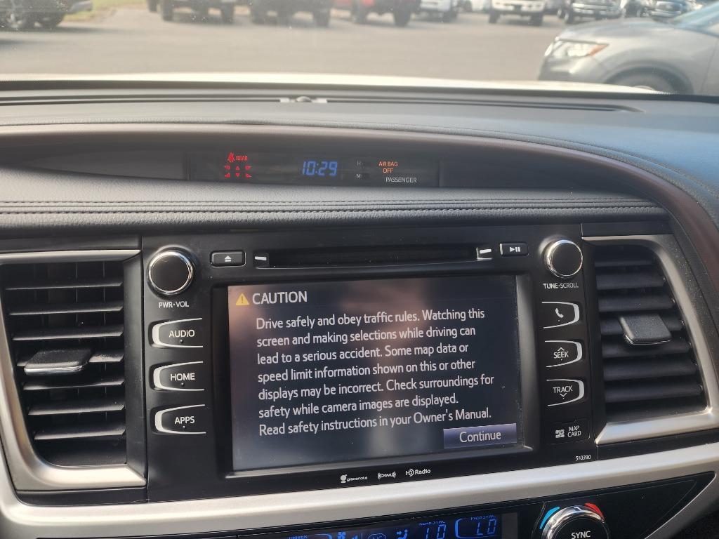 used 2019 Toyota Highlander car, priced at $21,029