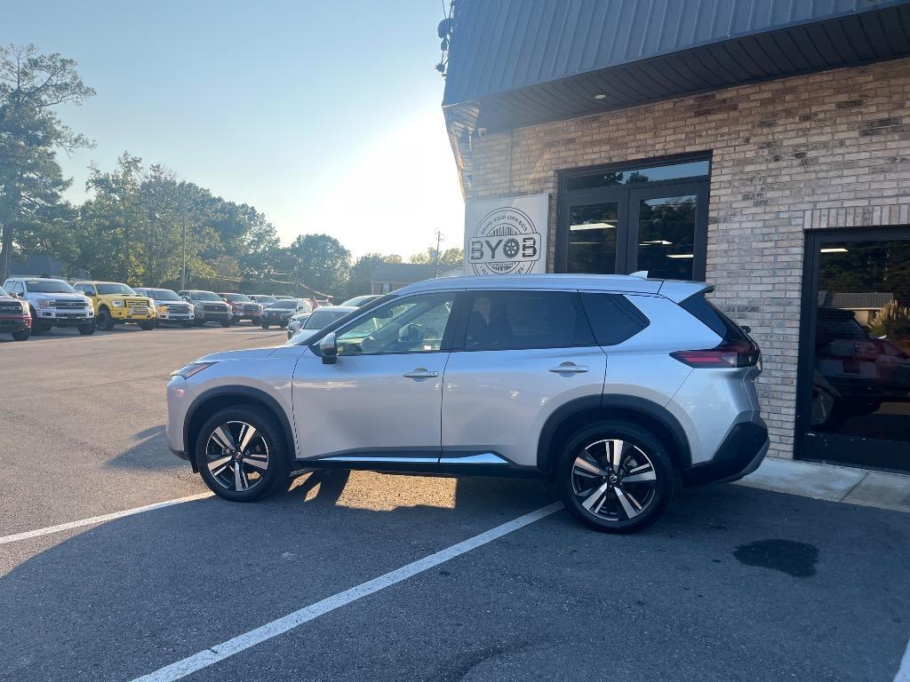 used 2021 Nissan Rogue car, priced at $17,999
