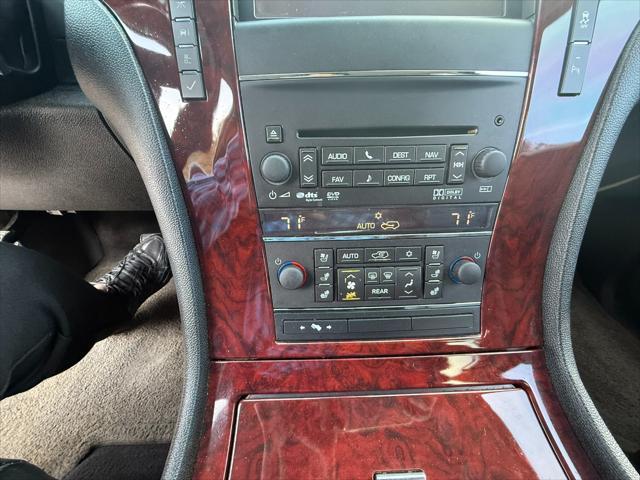 used 2014 Cadillac Escalade car, priced at $19,995