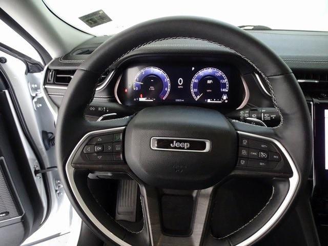 used 2022 Jeep Grand Cherokee car, priced at $33,995
