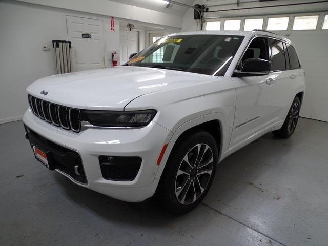 used 2023 Jeep Grand Cherokee car, priced at $38,995