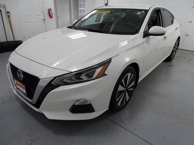 used 2021 Nissan Altima car, priced at $19,639