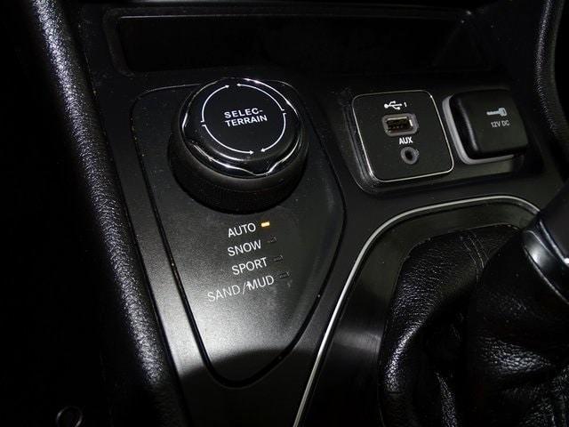 used 2019 Jeep Cherokee car, priced at $17,000