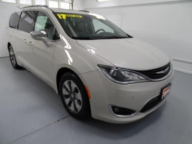 used 2017 Chrysler Pacifica Hybrid car, priced at $18,790