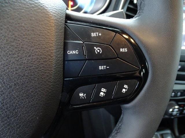 used 2023 Jeep Cherokee car, priced at $27,996