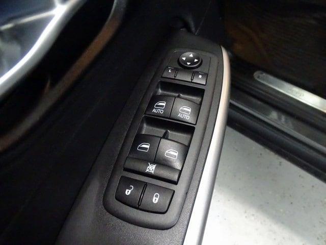 used 2021 Jeep Cherokee car, priced at $22,995
