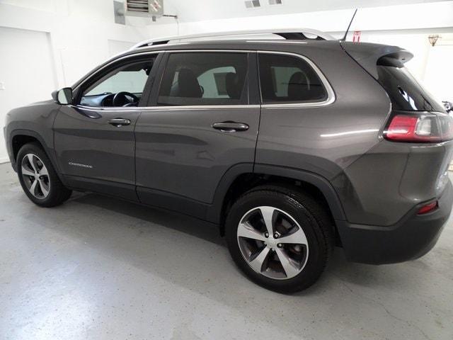 used 2020 Jeep Cherokee car, priced at $17,995