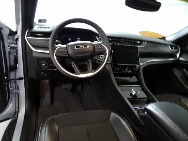 used 2024 Jeep Grand Cherokee car, priced at $37,995