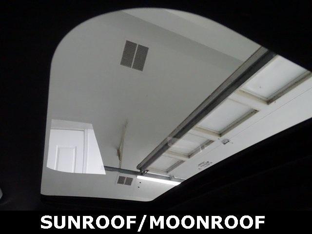 used 2024 Jeep Grand Cherokee car, priced at $37,995