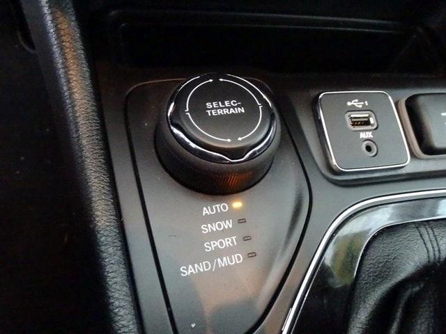 used 2022 Jeep Cherokee car, priced at $22,699