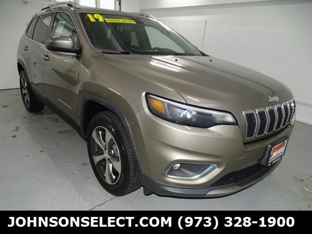 used 2019 Jeep Cherokee car, priced at $14,495