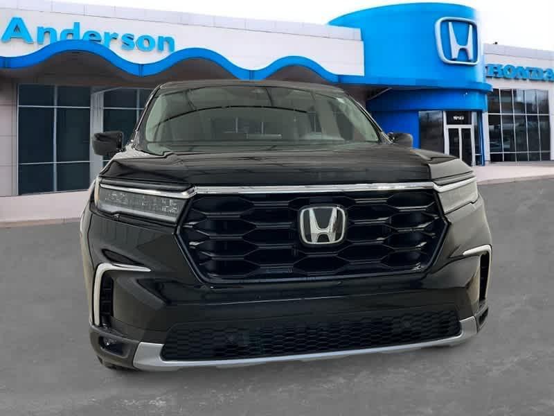 new 2025 Honda Pilot car, priced at $44,595