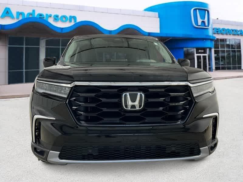 new 2025 Honda Pilot car, priced at $44,595
