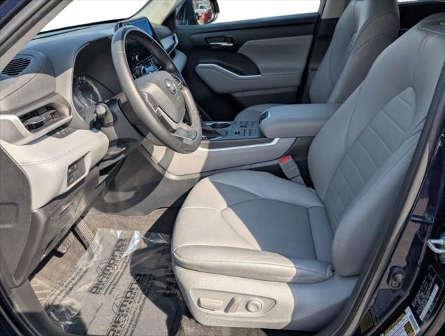 used 2023 Toyota Highlander car, priced at $36,565