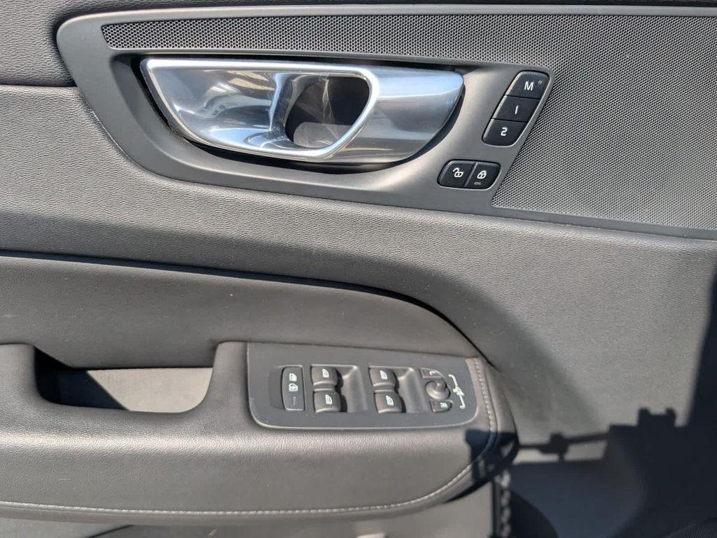 used 2023 Volvo XC60 car, priced at $32,812