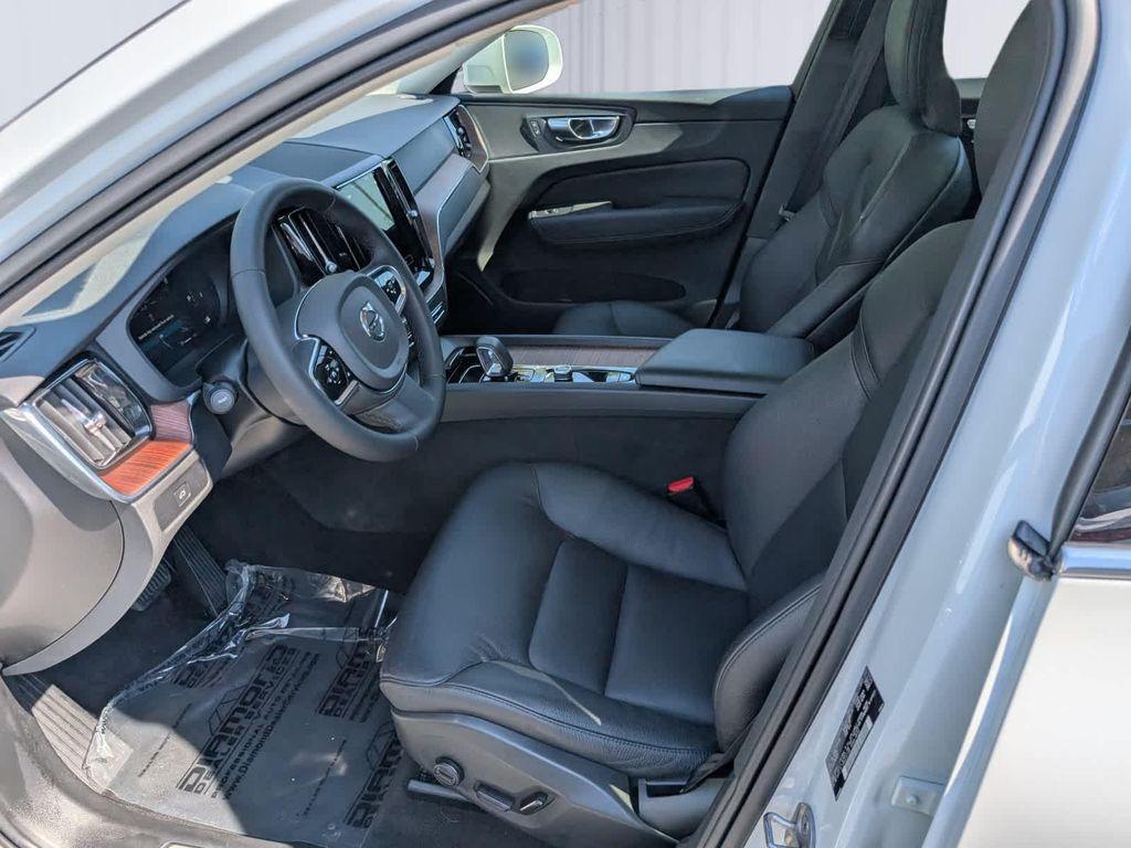 used 2023 Volvo XC60 car, priced at $32,812