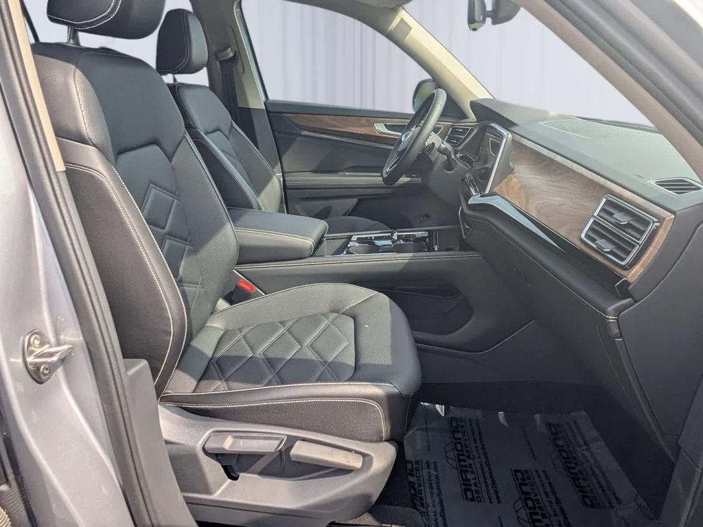 used 2024 Volkswagen Atlas car, priced at $35,470