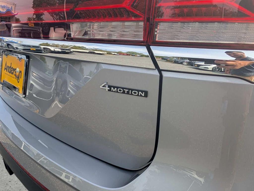 used 2024 Volkswagen Atlas car, priced at $35,470