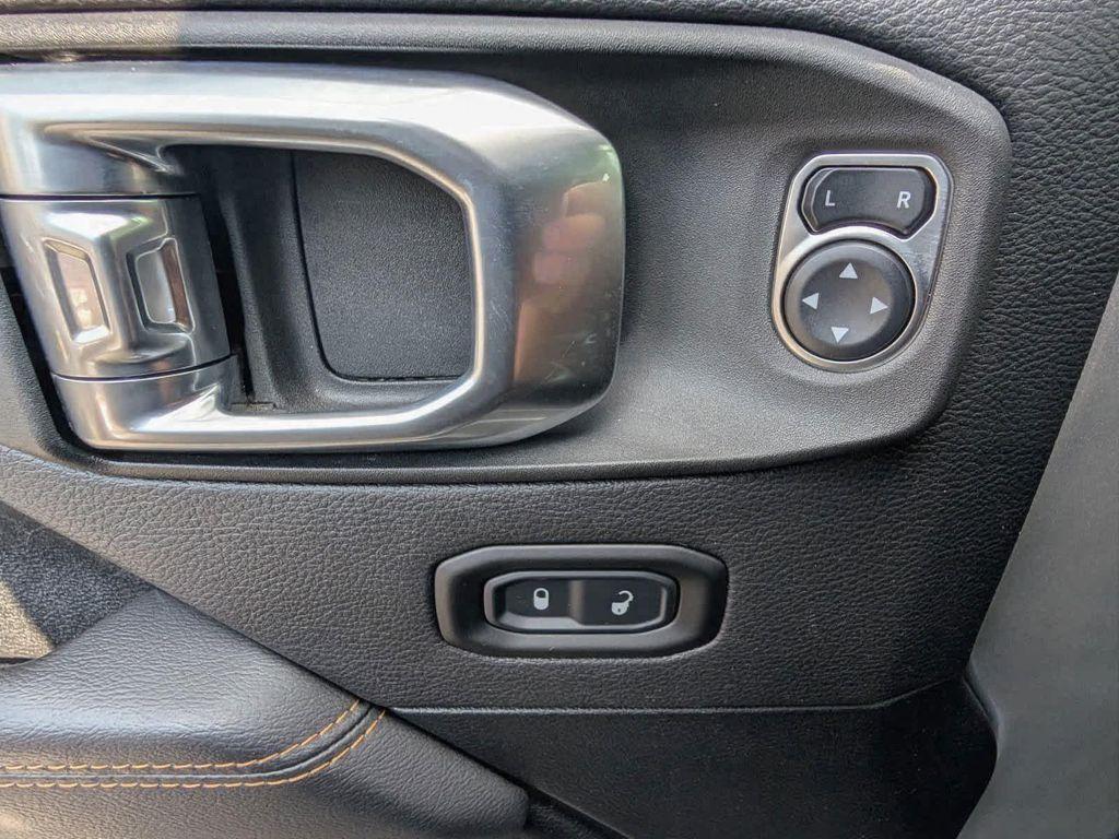 used 2021 Jeep Wrangler Unlimited car, priced at $31,176