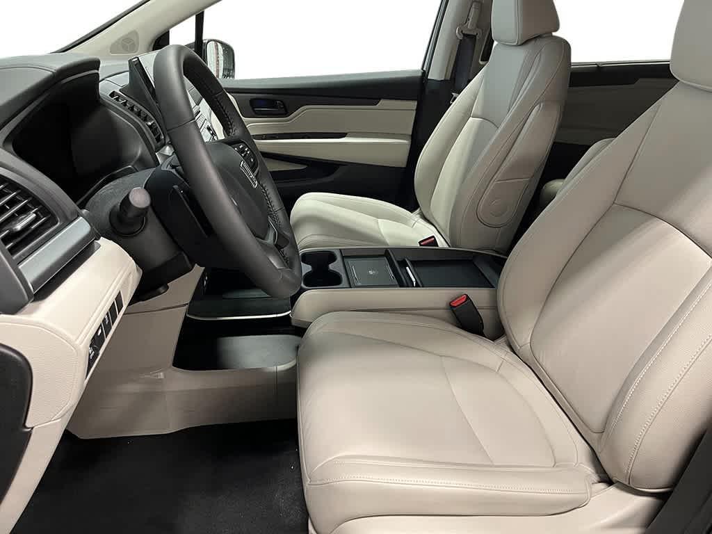 new 2026 Honda Odyssey car, priced at $44,250