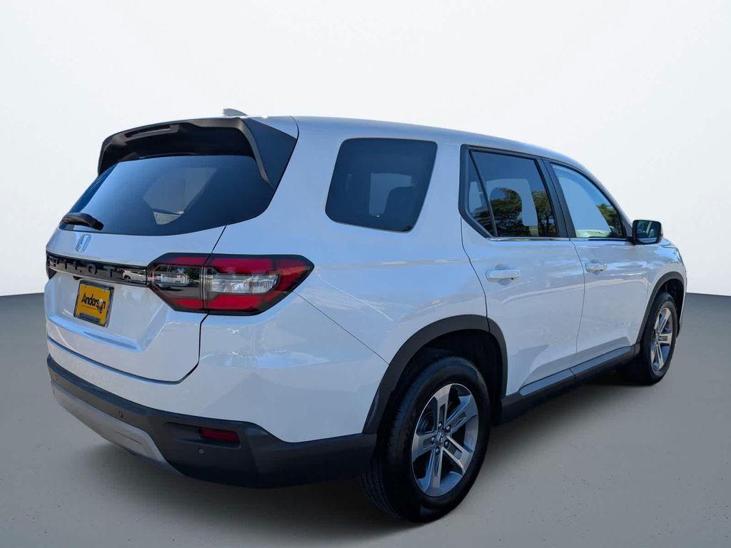 used 2023 Honda Pilot car, priced at $40,571