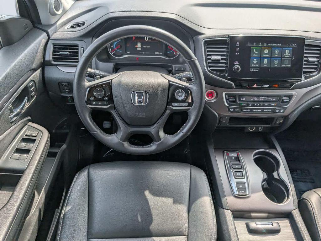 used 2022 Honda Pilot car, priced at $33,680