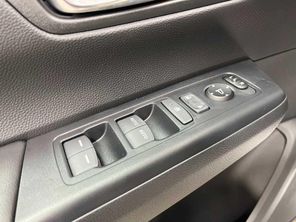 new 2026 Honda CR-V Hybrid car, priced at $40,250