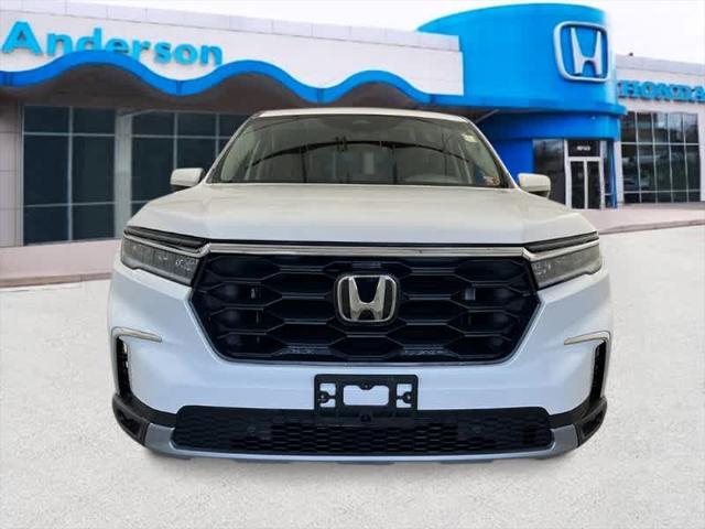 new 2025 Honda Pilot car, priced at $44,759