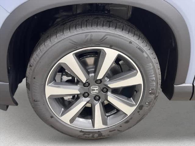 new 2025 Honda Pilot car, priced at $54,985