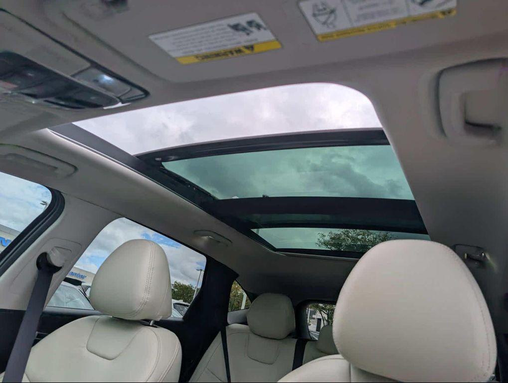 used 2022 Hyundai TUCSON Hybrid car, priced at $21,885