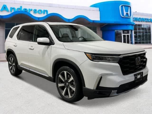 new 2024 Honda Pilot car, priced at $47,830