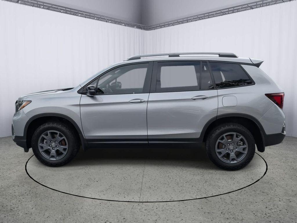 used 2025 Honda Passport car, priced at $38,653