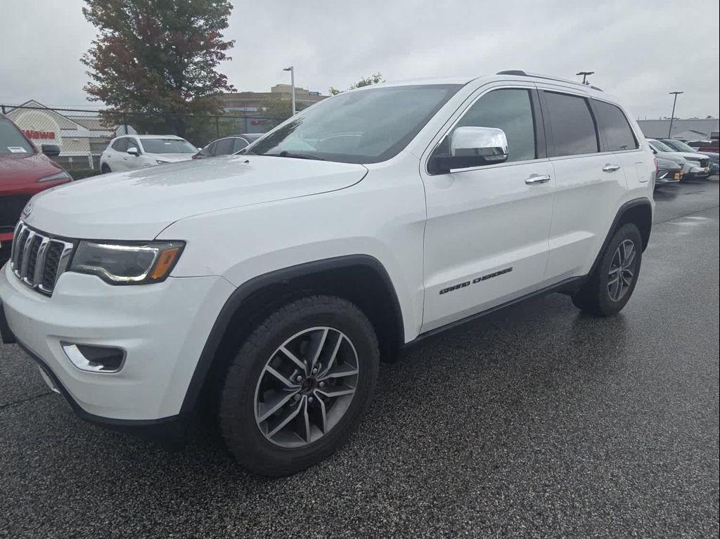 used 2018 Jeep Grand Cherokee car, priced at $18,905