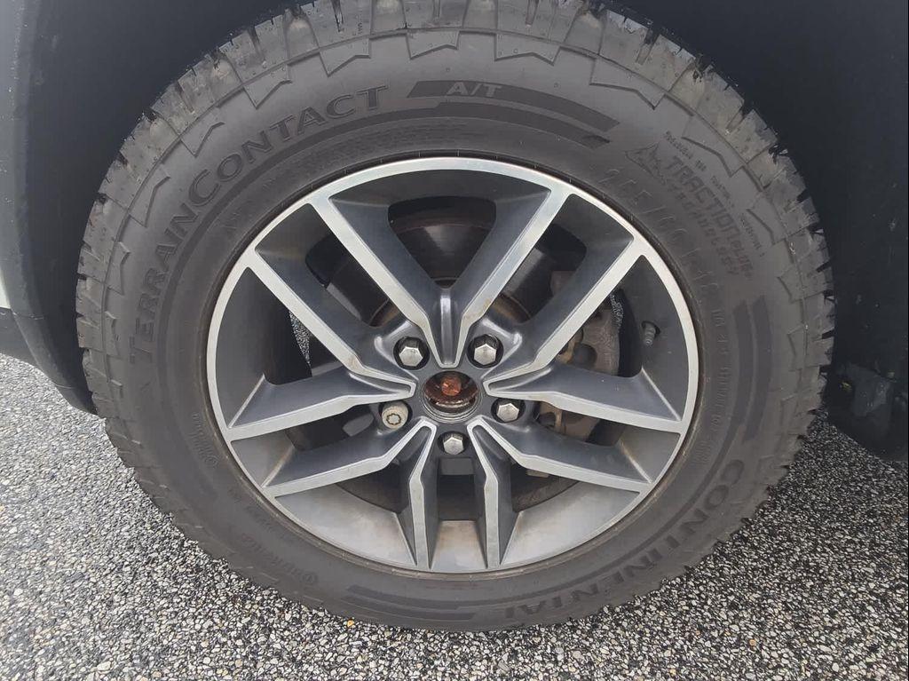 used 2018 Jeep Grand Cherokee car, priced at $18,905
